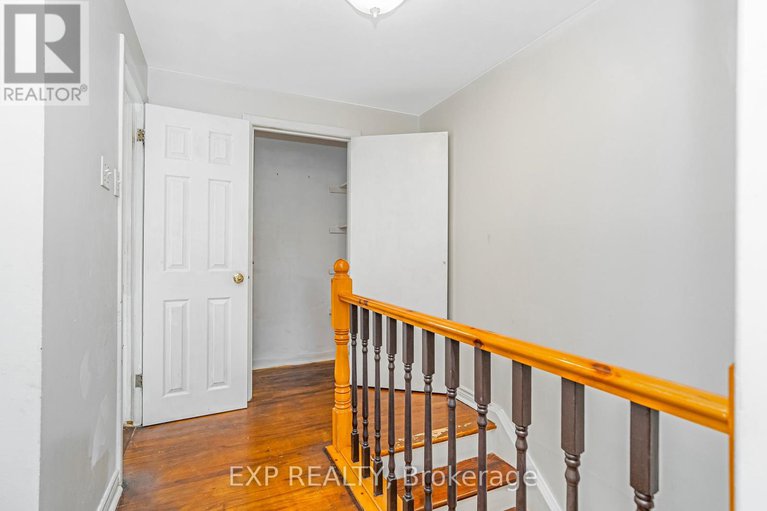 28896981/646-borthwick-avenue/castle-heightsrideau-high/ottawa/ontario/K1K2L9_13