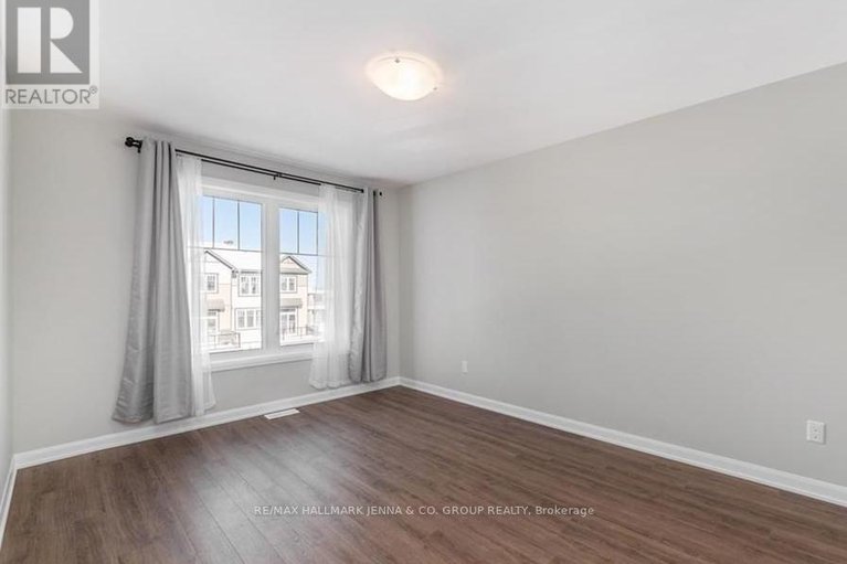 28934994/520-galmoy-way/half-moon-bay/ottawa/ontario/K2J6V1_6