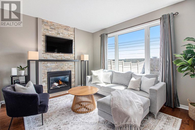 28760662/280-trail-side-circle/springridgeeast-village/ottawa/ontario/K4A5B1_19
