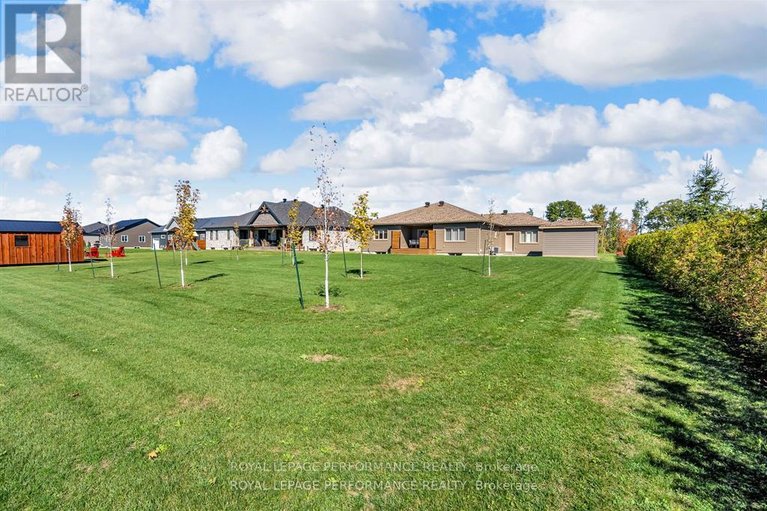 29462956/55-dale-street/long-sault/south-stormont/ontario/K0C1M0_45