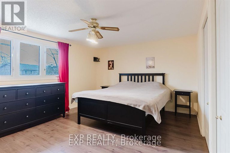 28238313/4-parklane-court/blackburn-hamlet/ottawa/ontario/K1B3H2_16