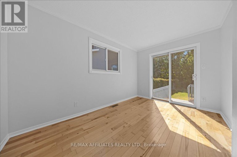 28883250/782-powers-street/town-of-rockland/clarence-rockland/ontario/K4K1L5_20