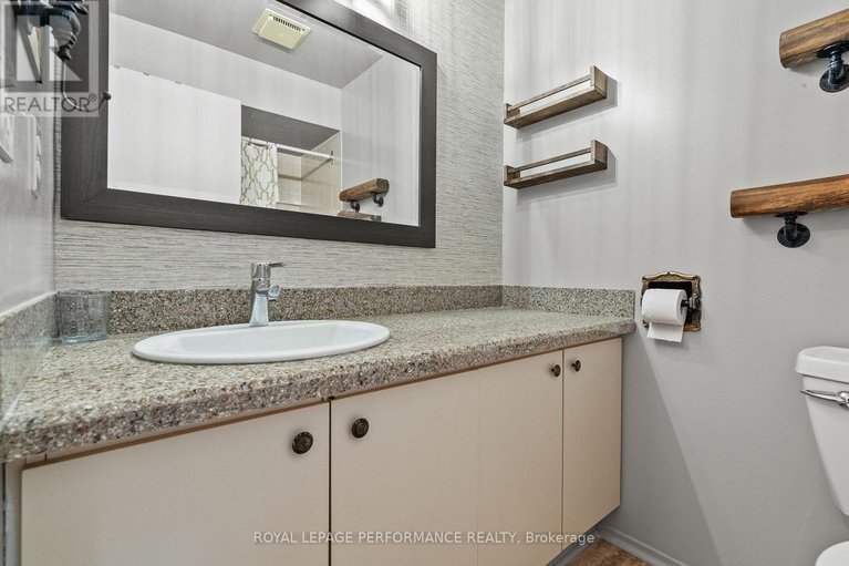 29485311/1126-millwood-court/convent-glen-north/ottawa/ontario/K1C3G1_27