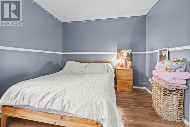 29632019/3565-aladdin-lane/blossom-parkkemp-parkfindlay-creek/ottawa/ontario/K1T1E1_18