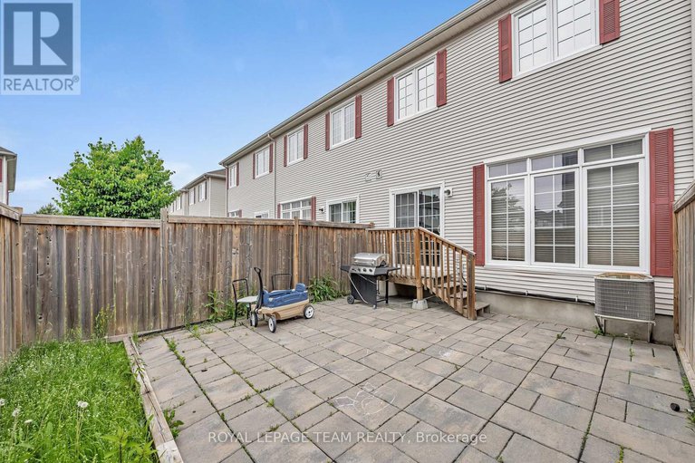 28438755/625-pepperville-crescent/emerald-meadowstrailwest/ottawa/ontario/K2M0E8_29
