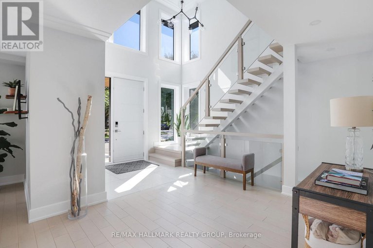 29296779/668-mansfield-avenue/laurentianview/ottawa/ontario/K2A2T6_5