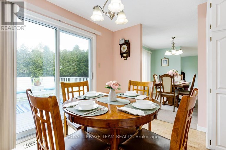 29638663/17-maric-trail/kemptville/north-grenville/ontario/K0G1J0_15