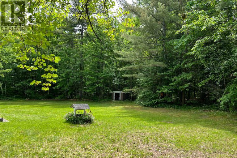 28549907/249-bracken-avenue/drummondnorth-elmsley-north-elmsley-twp/drummondnorth-elmsley/ontario/K7A4S4_4