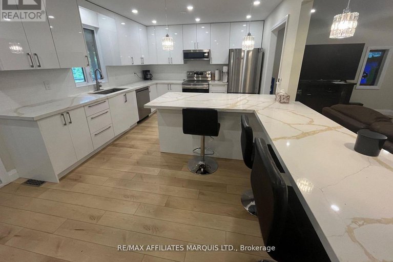 29357581/4960-county-rd-34-road/south-glengarry-charlottenburgh-twp/south-glengarry/ontario/K0C2J0_8