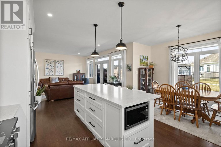 29533245/74-jim-brownell-boulevard/long-sault/south-stormont/ontario/K0C1P0_17