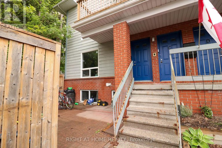 28367291/a-311-presland-road/overbrookcastle-heights/ottawa/ontario/K1K2B6_2