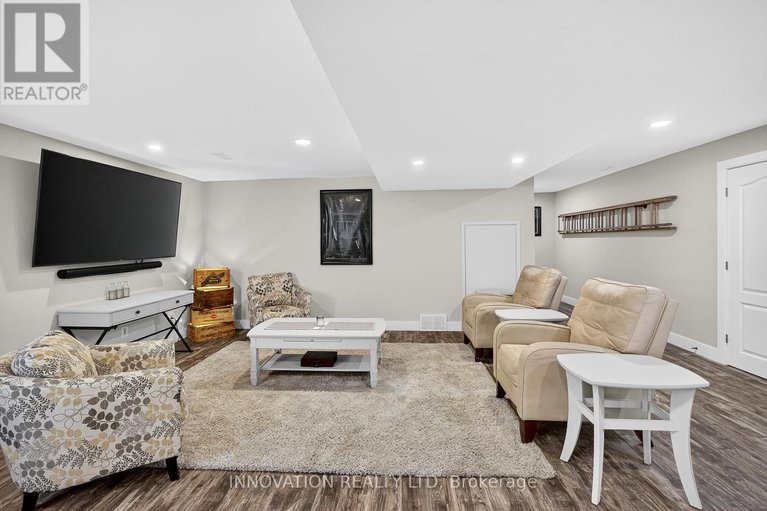 29325109/201-greystone-crescent/mississippi-mills-ramsay-twp/mississippi-mills/ontario/K0A1A0_38