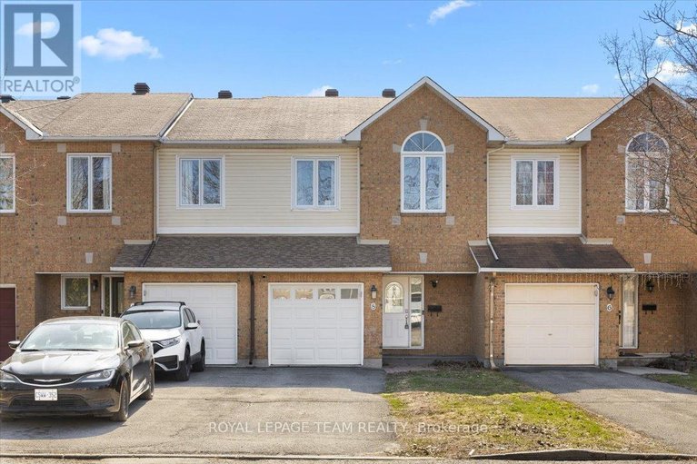 29634635/8-crownridge-drive/emerald-meadowstrailwest/ottawa/ontario/K2M2M8_1