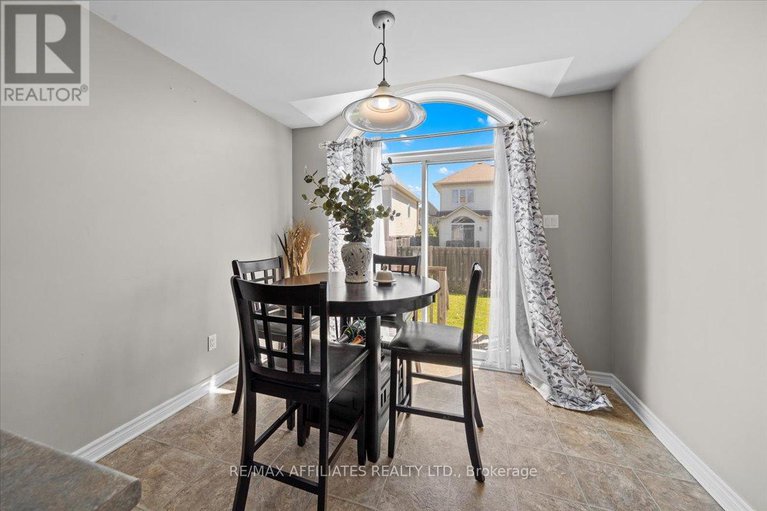 28378372/119-silvermoon-crescent/avalon-east/ottawa/ontario/K4A0P5_20