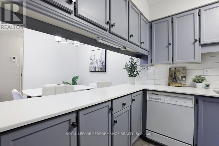 29280089/2d-142-waverley-street/ottawa-centregolden-triangle/ottawa/ontario/K2P0V4_11