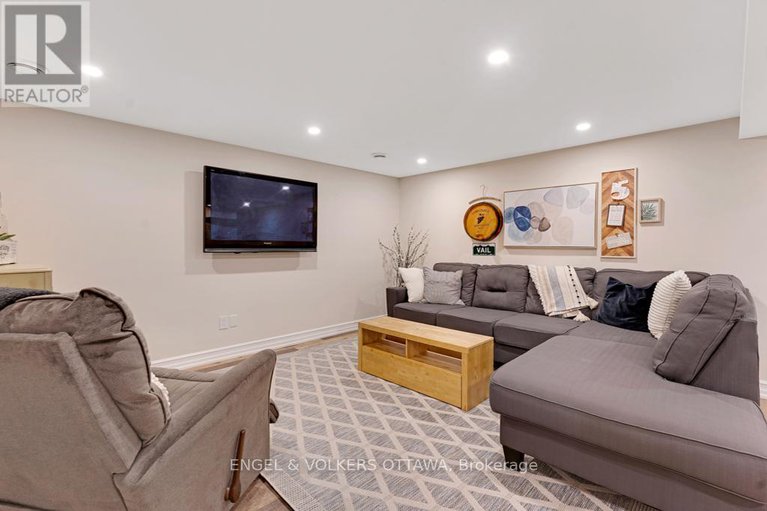 28654759/656-spruce-ridge-road/huntley-ward-south-west/ottawa/ontario/K0A1L0_28