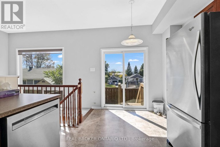28904240/132-dahlia-street/town-of-rockland/clarence-rockland/ontario/K4K0G1_11