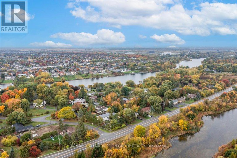 28971339/4434-rainforest-drive/riverside-southgloucester-glen/ottawa/ontario/K1V1L6_30