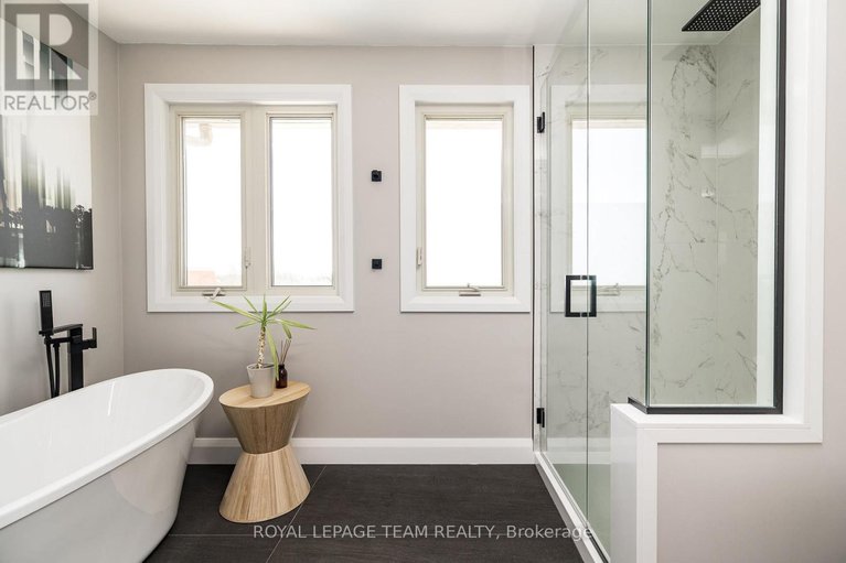 29663238/9-casgrain-court/beaverbrook/ottawa/ontario/K2K2A7_21