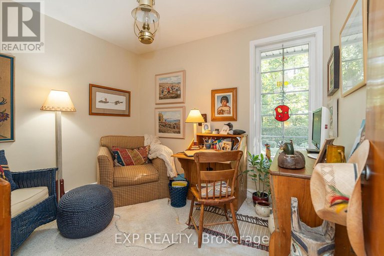29009959/504-thessaly-circle/alta-vistafaircrest-heights/ottawa/ontario/K1H5W5_26
