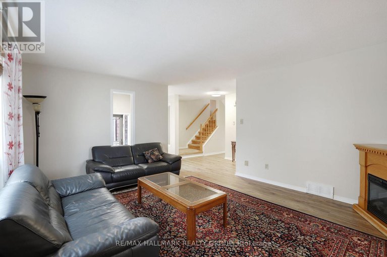 29015120/6-robina-avenue/westcliffe-estates/ottawa/ontario/K2H9R3_5