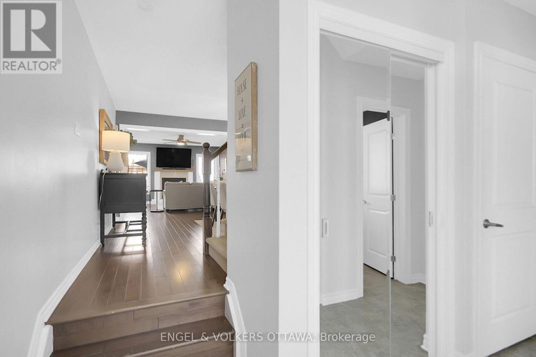 28666528/2784-grand-canal-street/half-moon-bay/ottawa/ontario/K2J0T2_5