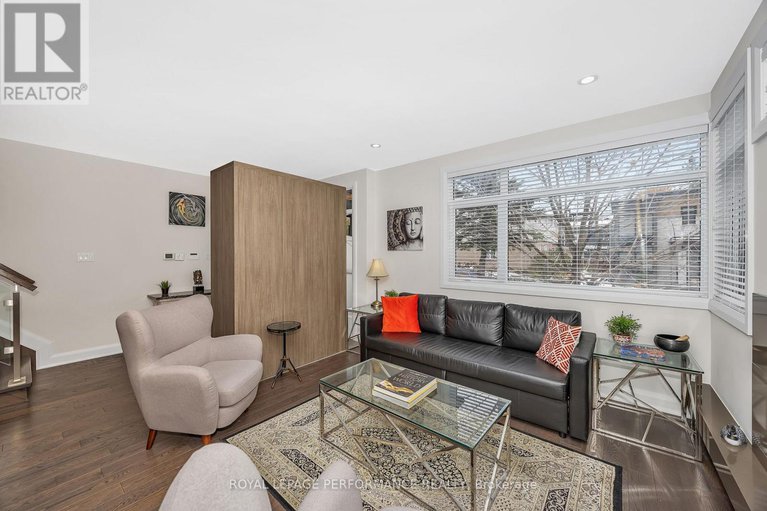 29105502/383-princeton-avenue/mckellarhighland/ottawa/ontario/K2A4E1_4