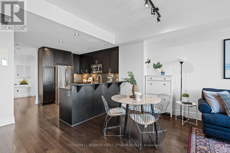 28426797/705-327-breezehill-avenue/west-centre-town/ottawa/ontario/K1Y1R6_17
