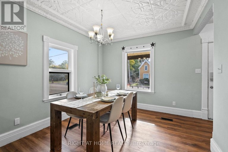 28925097/94-main-street/north-dundas-winchester-twp/north-dundas/ontario/K0A2R0_9