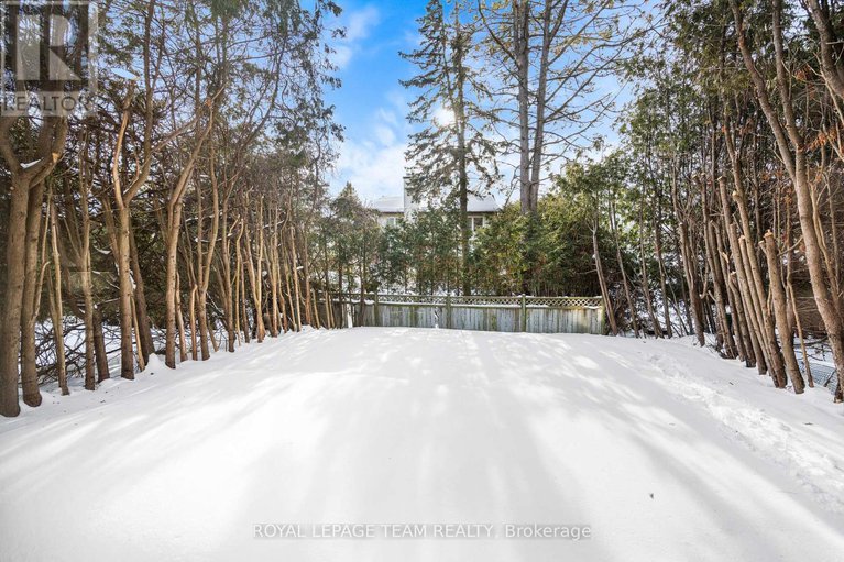 29367437/8-homestead-street/borden-farmstewart-farmcarleton-heightsparkwood-hills/ottawa/ontario/K2E7N8_43