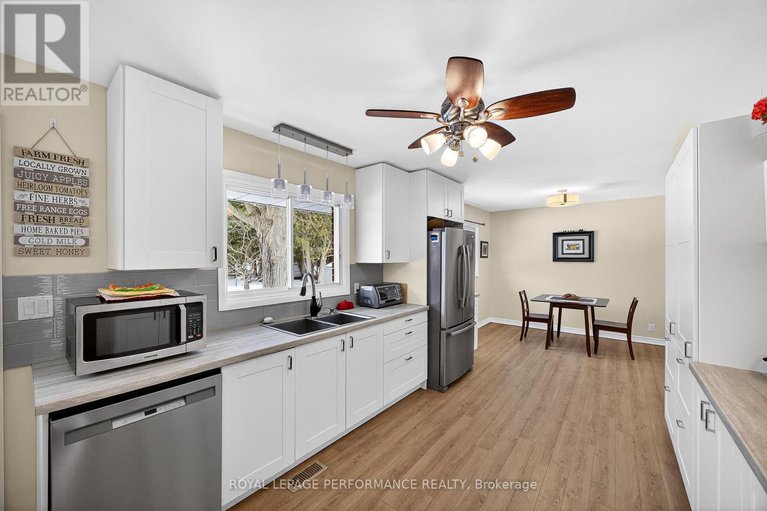 29444506/3864-carp-road/carp/ottawa/ontario/K0A1L0_17