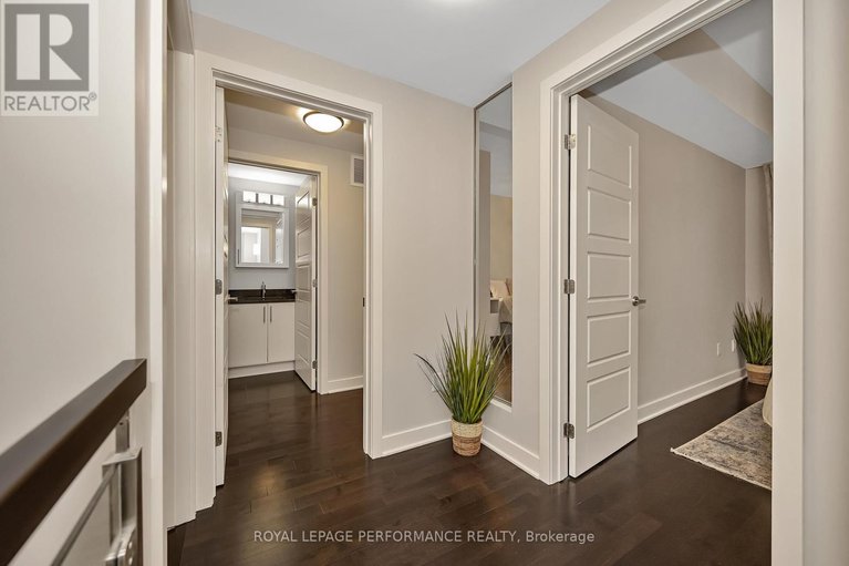 29461284/104-300a-lett-street/west-centre-town/ottawa/ontario/K1R0A8_21