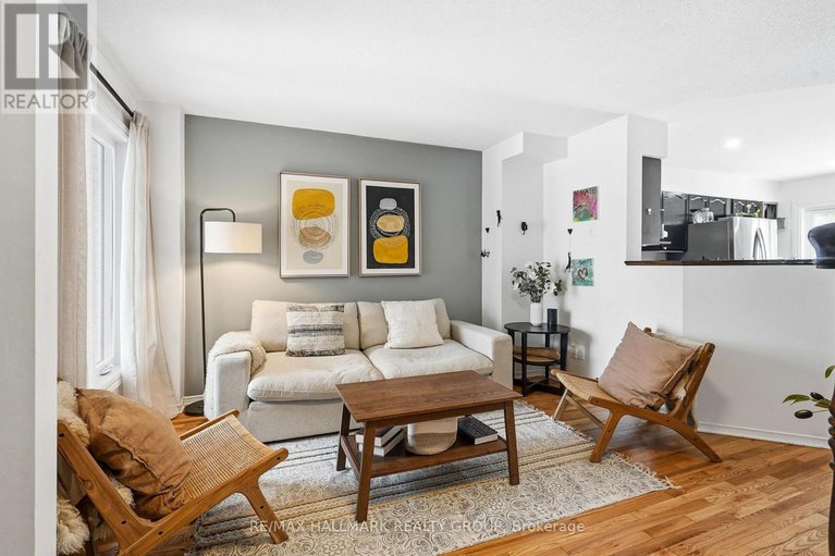 29236734/480-wincanton-drive/chatelaine-village/ottawa/ontario/K4A3Y1_8