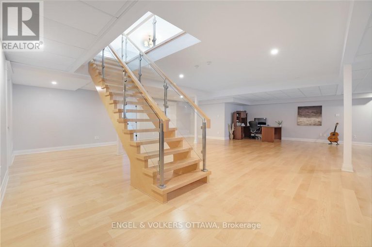 29037688/1296-bankfield-road/manotick-village-manotick-estates/ottawa/ontario/K4M1C4_32