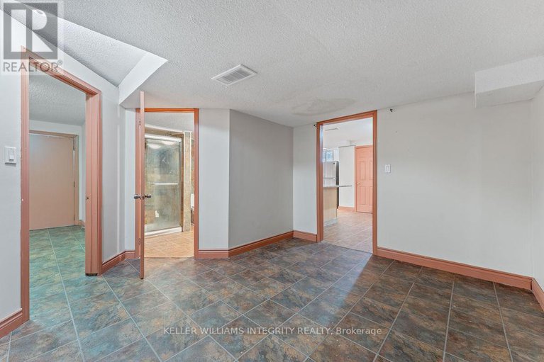 28206742/62-chippewa-avenue/meadowlandsst-claire-gardens/ottawa/ontario/K2G1Y2_38