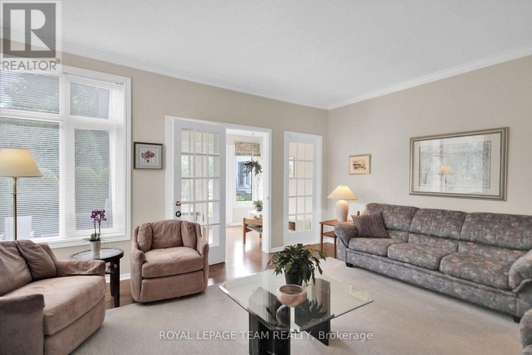 28525664/20-grand-cedar-court/stittsville-central/ottawa/ontario/K2S1C8_17