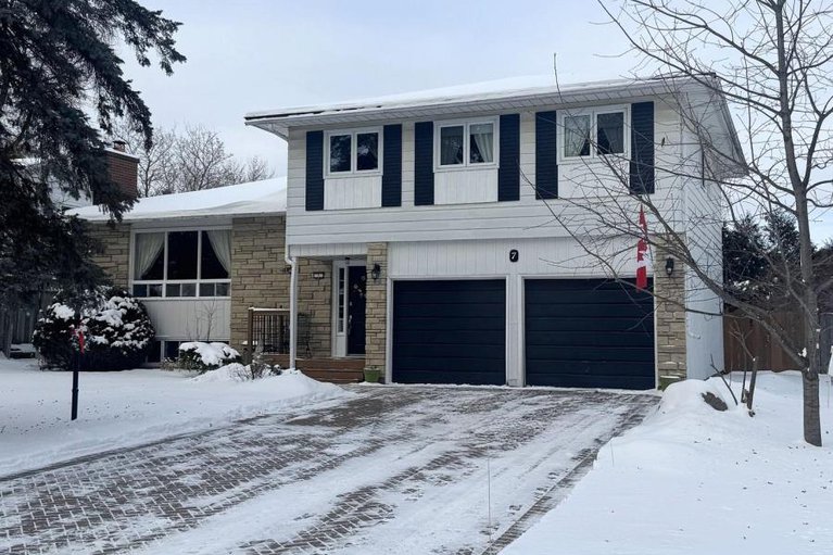 29205111/7-st-remy-drive/pheasant-run/ottawa/ontario/K2J1A5_1