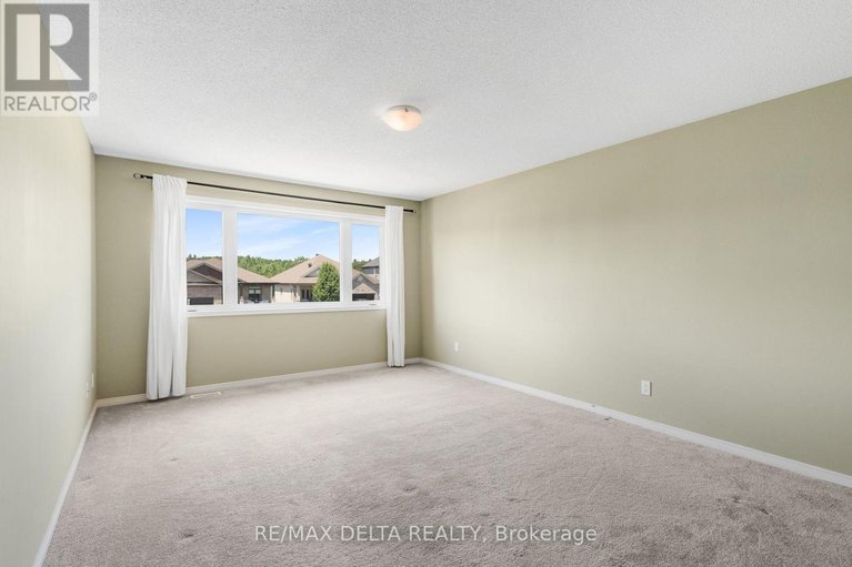 28584599/196-onyx-crescent/town-of-rockland/clarence-rockland/ontario/K4K0H5_22