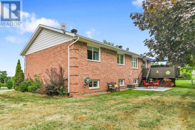 28790642/24-bernard-crescent/augusta-twp/augusta/ontario/K0E1P0_38