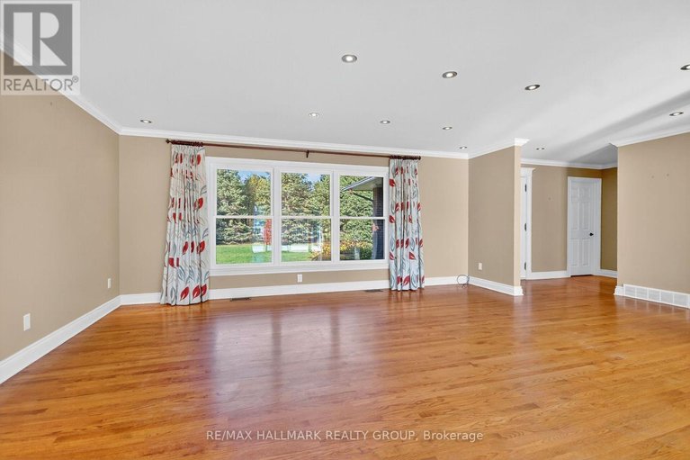 29085504/2772-harbison-road/rideau-twp-south-to-roger-stevens-drive/ottawa/ontario/K0A2Z0_8