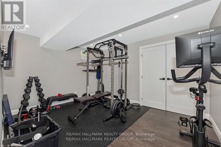 28798705/137-stedman-street/blossom-parkkemp-parkfindlay-creek/ottawa/ontario/K1T0B4_34