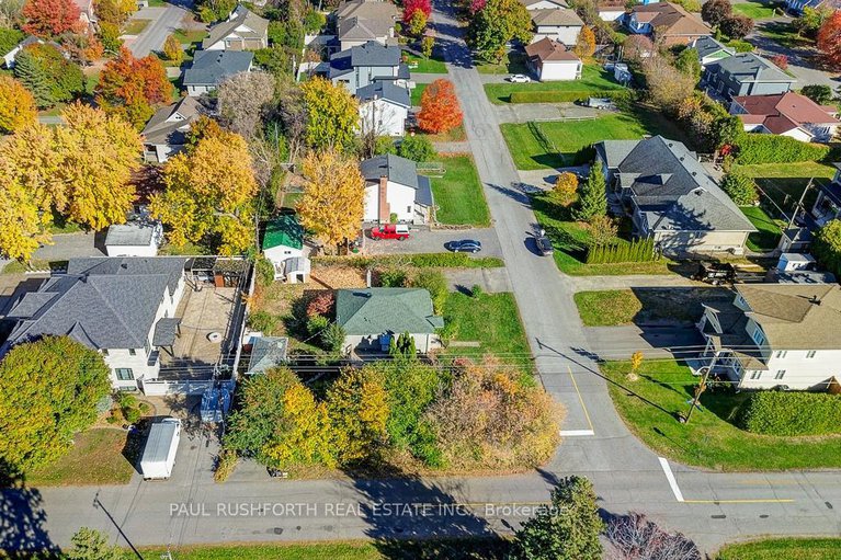 29052303/39-cote-de-neiges-road/meadowlandsst-claire-gardens/ottawa/ontario/K2G2C3_6