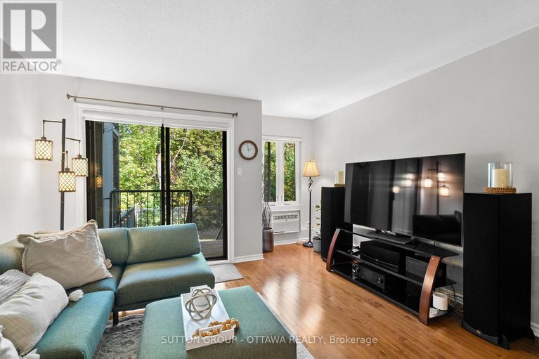 28952194/25-crispin-private/manor-park/ottawa/ontario/K1K2T7_21