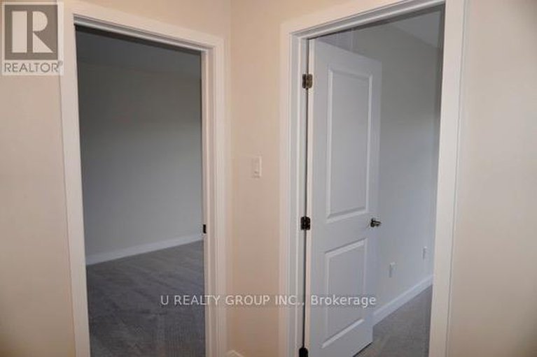 29048683/639-corporal-private/blossom-parkkemp-parkfindlay-creek/ottawa/ontario/K1X0M7_14