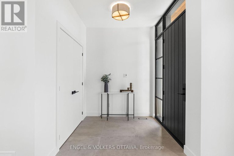 28524706/1168-highcroft-drive/manotick-village-manotick-estates/ottawa/ontario/K4M0Z1_3