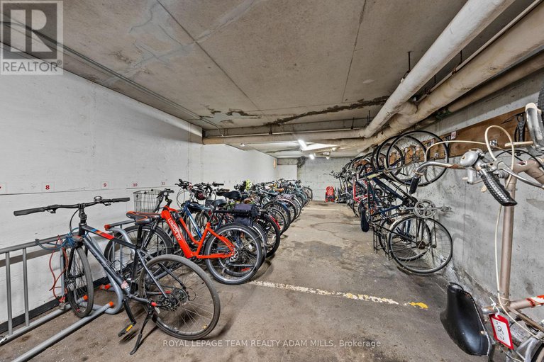 29048679/202d-1-columbus-avenue/overbrook/ottawa/ontario/K1K4L1_34