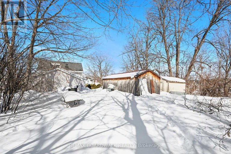 29437063/101-church-street/almonte/mississippi-mills/ontario/K0A1A0_28