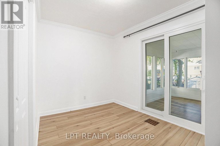 29397616/1517-caverley-street/riverview-park/ottawa/ontario/K1G0X9_14