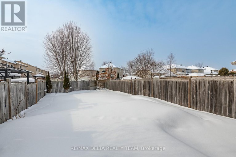 29426645/152-ludlowe-street/fallingbrookgardenway-south/ottawa/ontario/K4A5C7_27
