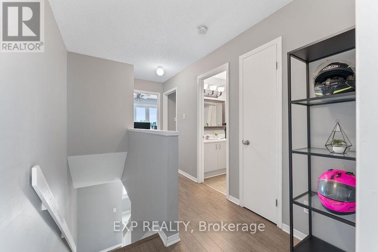 28765564/202-299-castor-street/village-of-russell/russell/ontario/K4R1E9_20